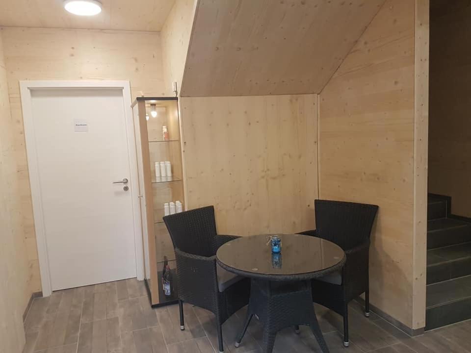 Gaestehaus Am Hahnenkamm Reutte Bagian luar foto
