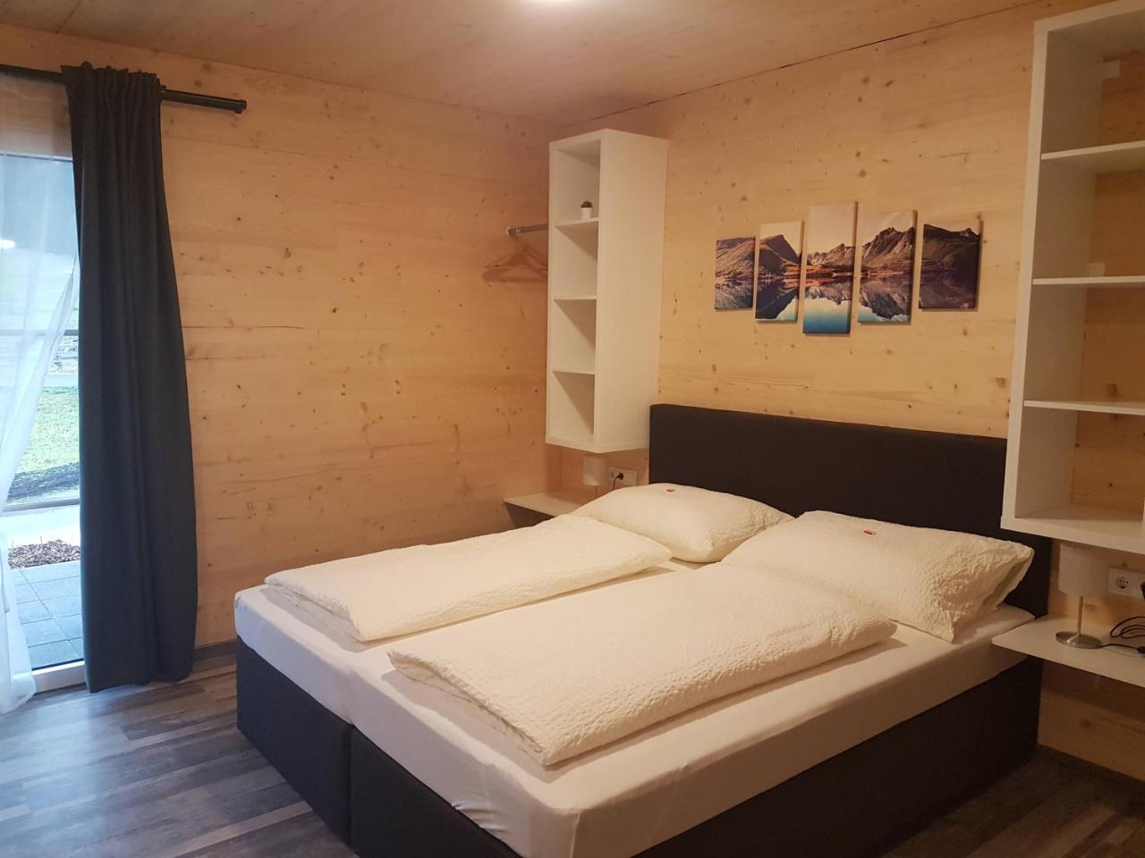 Gaestehaus Am Hahnenkamm Reutte Bagian luar foto